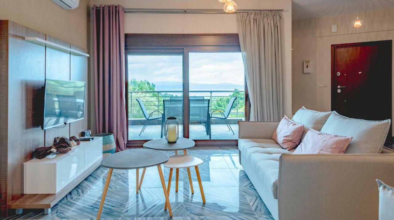 אגיוס ניקולאוס Athina Luxury Apartments מראה חיצוני תמונה